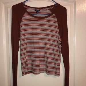 Aeropostale size large cropped shirt